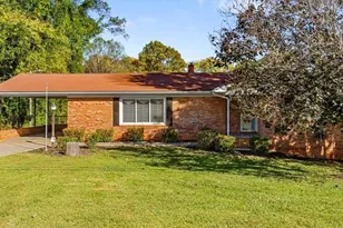 3709 April Ln, Greensboro, NC 27405 - Photo 2