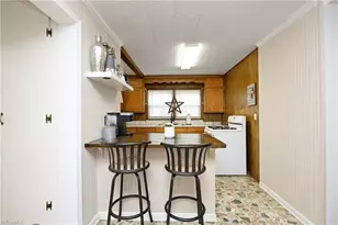 612 N Carr St, Mebane, NC 27302 - Photo 10