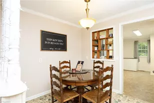 612 N Carr St, Mebane, NC 27302 - Photo 8