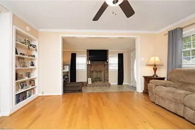 612 N Carr Street, Mebane, NC 27302 - Photo 6