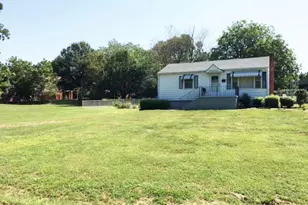 709 Wright St, Reidsville, NC 27320 - Photo 1