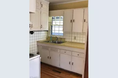 709 Wright Street, Reidsville, NC 27320 - Photo 8