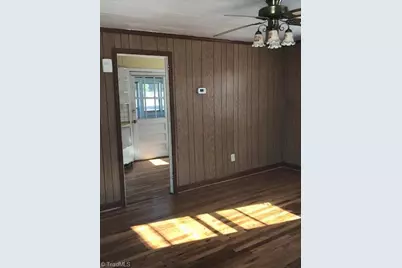 709 Wright Street, Reidsville, NC 27320 - Photo 4