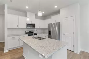 1504 Allegheny River St, Greensboro, NC 27405 - Photo 8