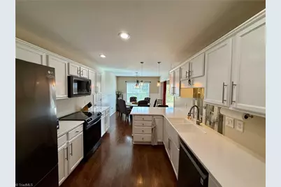 5013 Long Branch Drive, Kernersville, NC 27284 - Photo 4