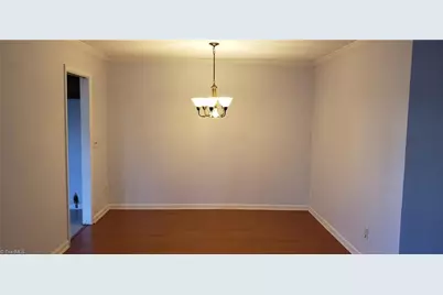 2538 Cottage Place, Greensboro, NC 27455 - Photo 4