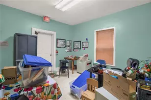 3842 Country Club Rd, Winston-Salem, NC 27104 - Photo 18