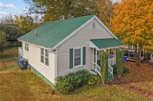 307 Austin St, Mebane, NC 27302 - Photo 40