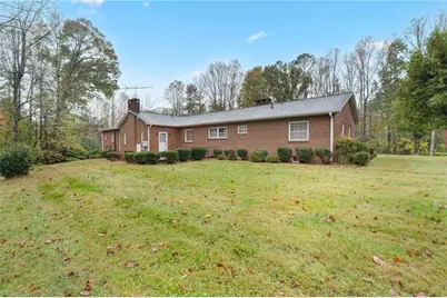 658 N Minton Road, Wilkesboro, NC 28697 - Photo 6