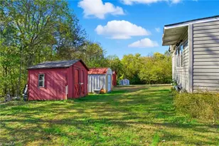 611 Riverside Dr, Eden, NC 27288 - Photo 18