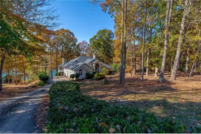 316 Lake Point Lane, Belews Creek, NC 27009 - Photo 2
