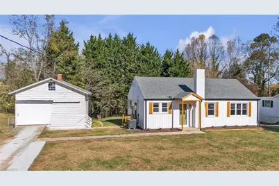 218 Cedarbrook Road, Jonesville, NC 28642 - Photo 2