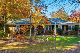 1613 Westridge Rd, Greensboro, NC 27410 - Photo 2