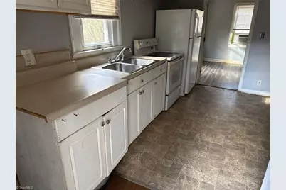 113 Pond Street, Lexington, NC 27292 - Photo 14