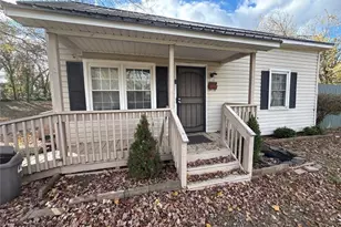 113 Pond St, Lexington, NC 27292 - Photo 2