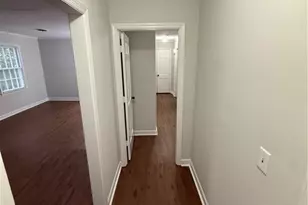 105 Westgate Cir, Winston-Salem, NC 27106 - Photo 2