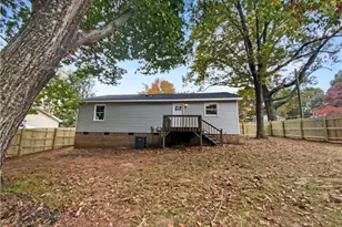 1806 Glenside Dr, Greensboro, NC 27405 - Photo 8