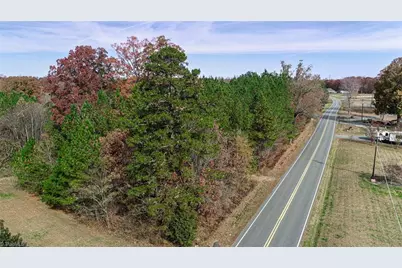 898 Sandy Cross Road, Reidsville, NC 27320 - Photo 2