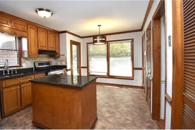 422 Wildwood Lane, Graham, NC 27253 - Photo 6