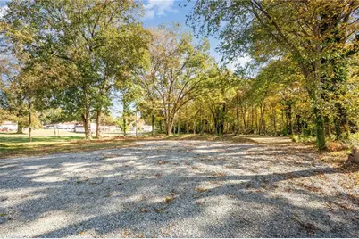 215 N Logan Street, Burlington, NC 27217 - Photo 8