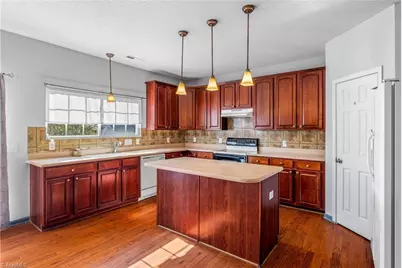 2755 Amesbury Road, Winston-Salem, NC 27103 - Photo 8