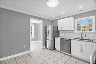 1426 Thurmond St, Winston-Salem, NC 27105 - Photo 14