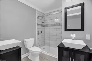 1426 Thurmond St, Winston-Salem, NC 27105 - Photo 28