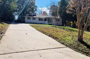 3311 Hillside Dr, High Point, NC 27265 - Photo 8