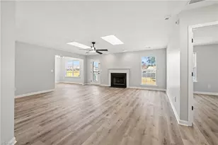 1025 Somerset Crossing Ln, Kernersville, NC 27284 - Photo 6