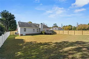 1025 Somerset Crossing Ln, Kernersville, NC 27284 - Photo 34