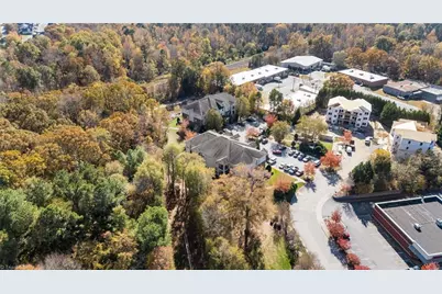 100 Lennox Drive #2C, Jamestown, NC 27282 - Photo 4