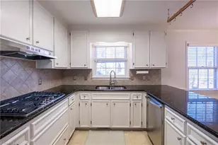 4202 Hobbs Rd, Greensboro, NC 27410 - Photo 10