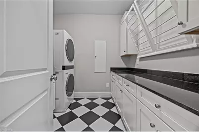 2006 Dalton Road, Greensboro, NC 27408 - Photo 34