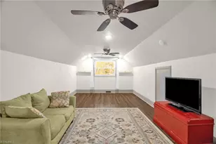 521 Dogwood Cir, High Point, NC 27260 - Photo 22