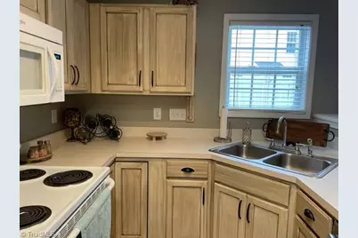 4107 McConnell Drive, Kernersville, NC 27284 - Photo 10