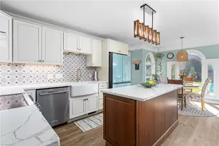 3232 Hiddenwood Ln, Burlington, NC 27215 - Photo 16