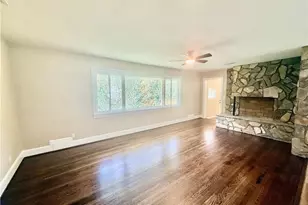5010 N Cherry St, Winston-Salem, NC 27101 - Photo 6
