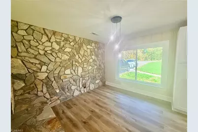 5010 N Cherry Street, Winston-Salem, NC 27101 - Photo 10