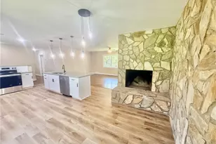 5010 N Cherry St, Winston-Salem, NC 27101 - Photo 8