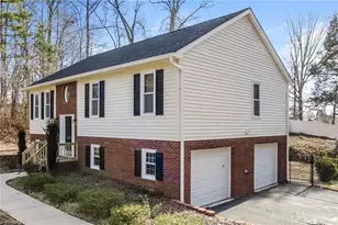 403 Twin Creeks Rd, Clemmons, NC 27012 - Photo 2