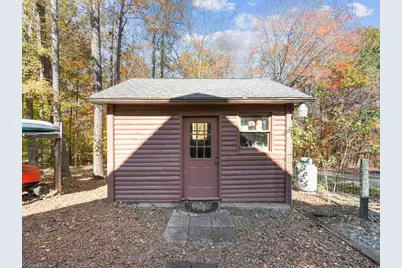 590 Walker Boulevard, Thomasville, NC 27360 - Photo 36