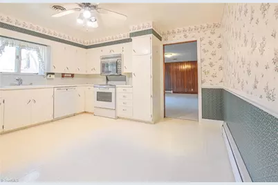 1808 Turfwood Drive, Pfafftown, NC 27040 - Photo 2