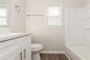 4123 Bluestem Dr, Greensboro, NC 27405 - Photo 10