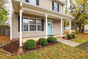 135 Pineywood St, Thomasville, NC 27360 - Photo 4