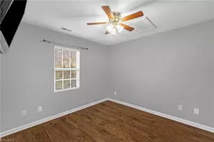 135 Pineywood St, Thomasville, NC 27360 - Photo 16