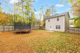 135 Pineywood St, Thomasville, NC 27360 - Photo 26