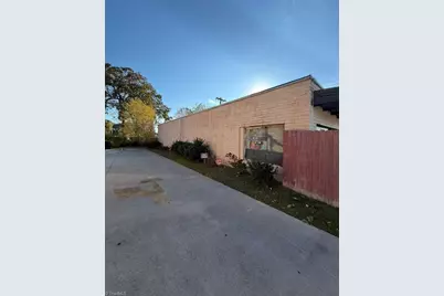 3200 E Bessemer Avenue, Greensboro, NC 27405 - Photo 4