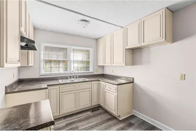 4059 Village Place, Winston-Salem, NC 27127 - Photo 6