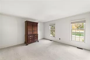 4104 Williams Dairy Rd, Greensboro, NC 27406 - Photo 10