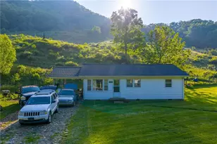 4690 3 Top Rd, Creston, NC 28615 - Photo 10